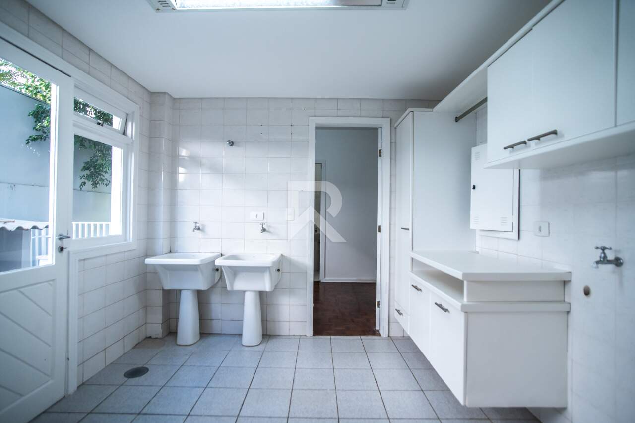 Casa Semi Mobiliada em Condomínio com Piscina, Quintal, 5 Quartos, 319m2 à venda – Campo Comprido Curitiba miniatura 15