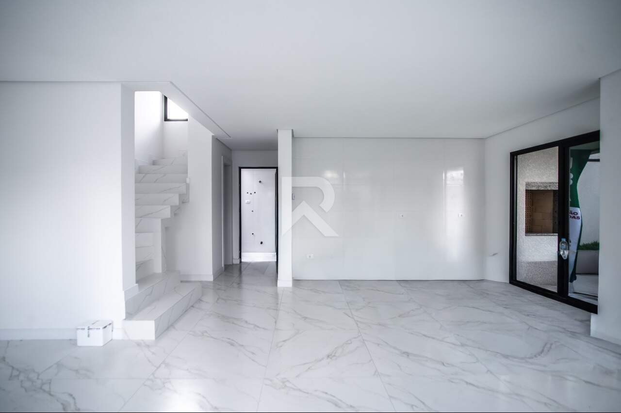 Sobrado com Jardim, 3 quartos 2 vagas à venda, 196 m² - Mercês - Curitiba/PR miniatura 3