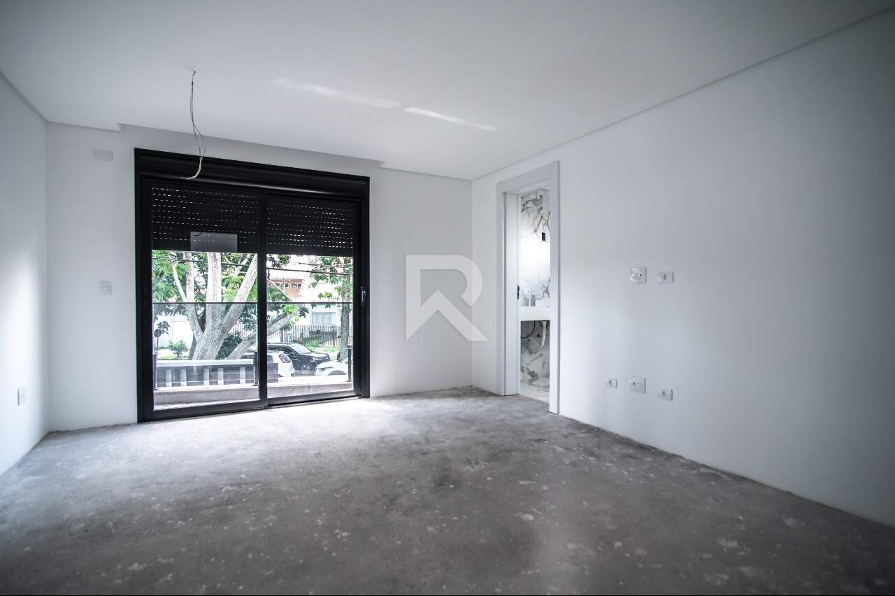 Sobrado com Jardim, 3 quartos 2 vagas à venda, 196 m² - Mercês - Curitiba/PR miniatura 15