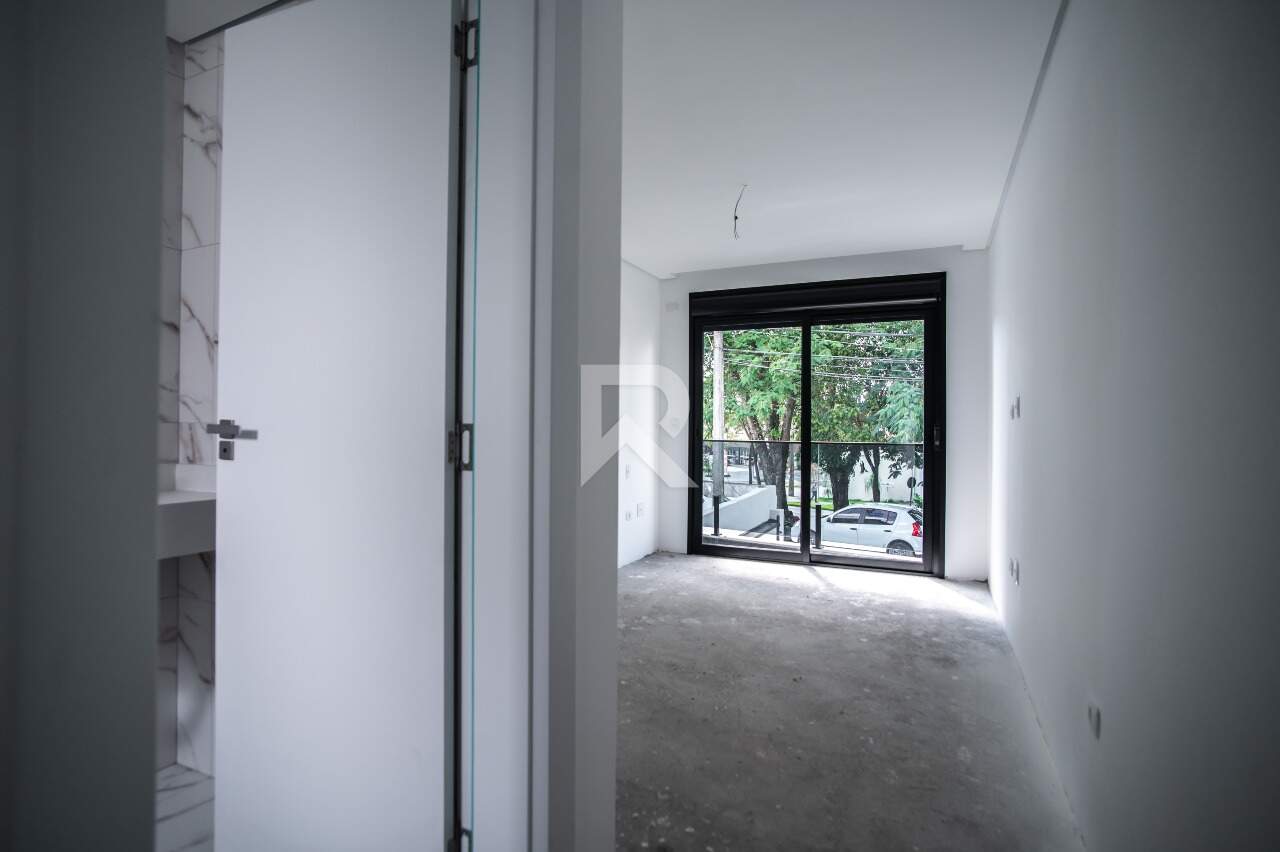 Sobrado com Jardim, 3 quartos 2 vagas à venda, 196 m² - Mercês - Curitiba/PR miniatura 11