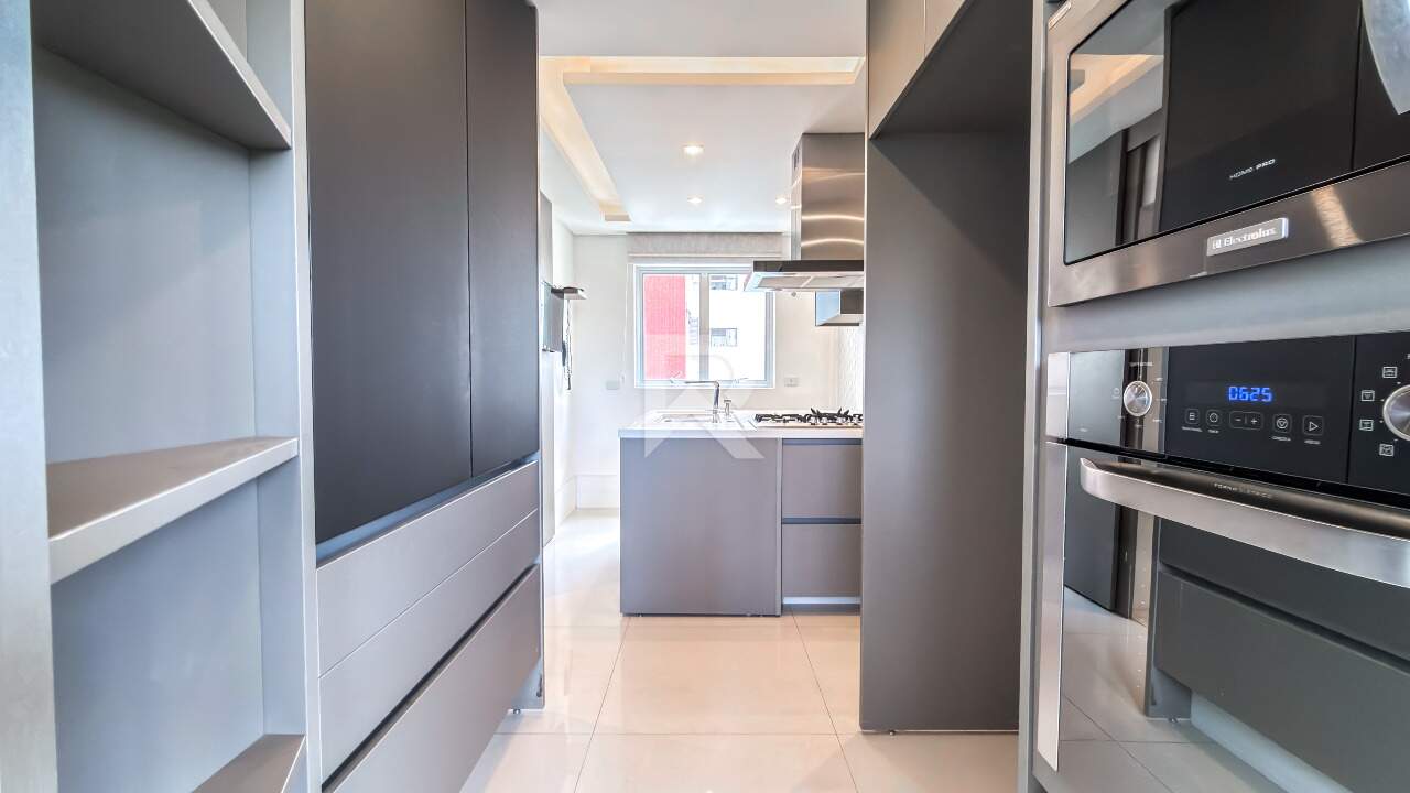 Apartamento Semi Mobiliado com Vista Livre, 2 Suítes 2 Vagas para Locação, 256 m² – Batel – Curitiba/PR miniatura 11