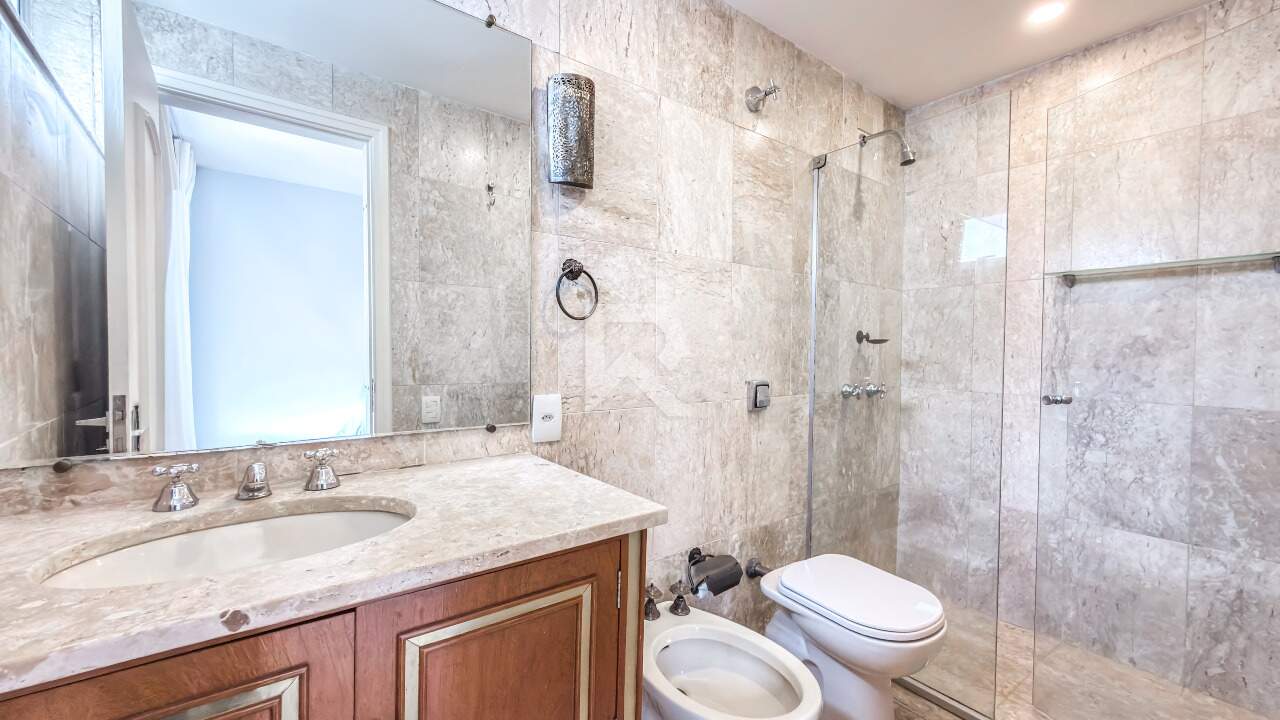 Apartamento Semi Mobiliado com Vista Livre, 2 Suítes 2 Vagas para Locação, 256 m² – Batel – Curitiba/PR miniatura 26