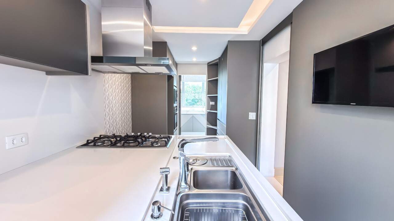 Apartamento Semi Mobiliado com Vista Livre, 2 Suítes 2 Vagas para Locação, 256 m² – Batel – Curitiba/PR miniatura 10