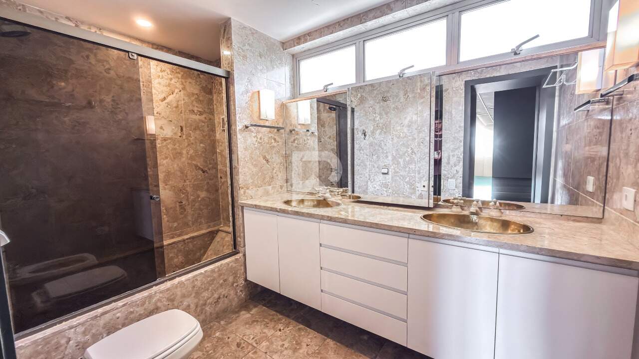 Apartamento Semi Mobiliado com Vista Livre, 2 Suítes 2 Vagas para Locação, 256 m² – Batel – Curitiba/PR miniatura 22