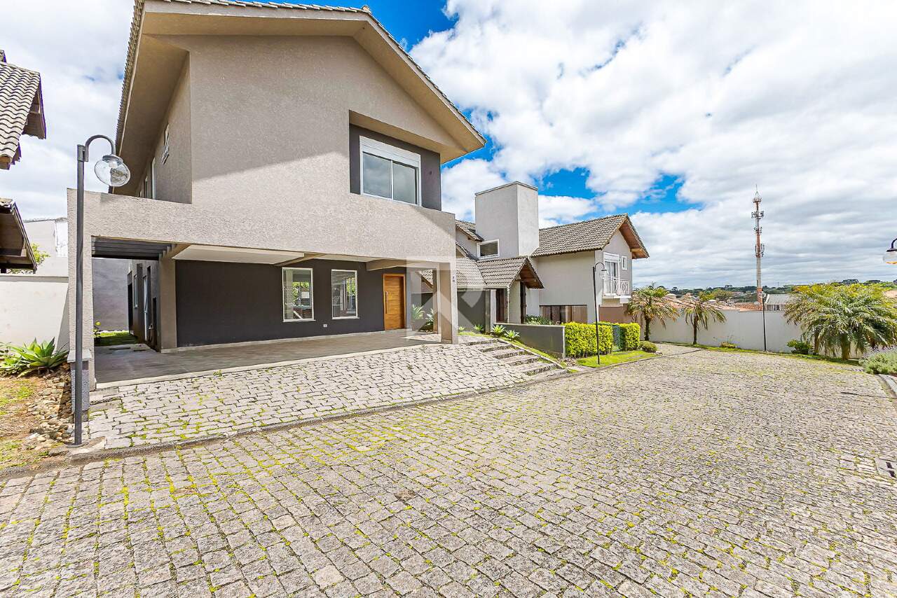 Casa em Condomínio com Jardim e Espaço Gourmet, 4 Quartos 3 Vagas à venda, 230 m² – Santa Felicidade – Curitiba/PR