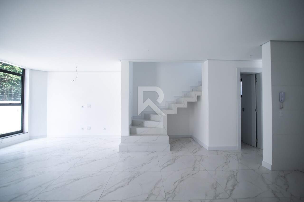 Sobrado com Quintal, 3 quartos 2 vagas à venda, 198 m² - Mercês - Curitiba/PR miniatura 4