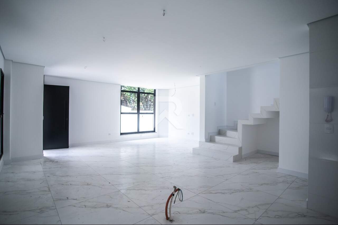 Sobrado com Quintal, 3 quartos 2 vagas à venda, 198 m² - Mercês - Curitiba/PR miniatura 6
