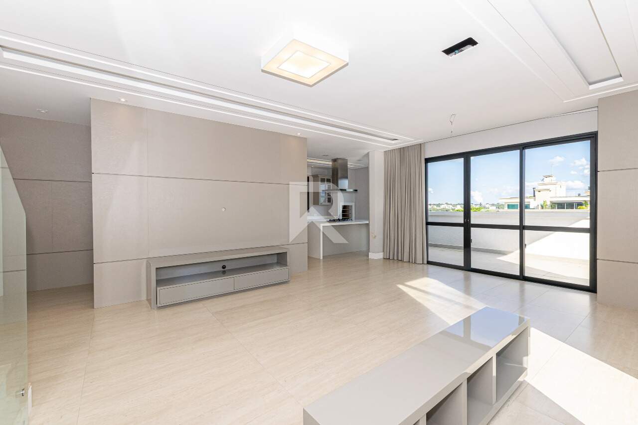 Cobertura Semi Mobiliada com Terraço e Churrasqueira, 2 Suítes 4 Vagas à venda, 187 m² – Juvevê – Curitiba/PR