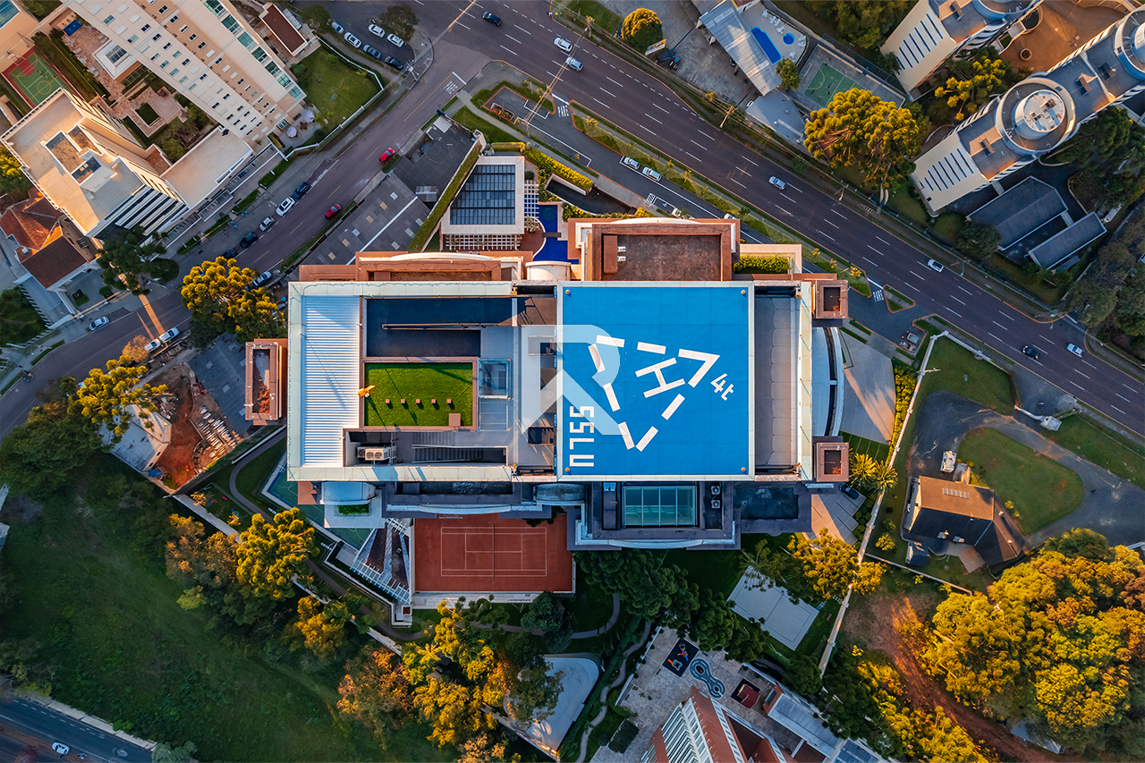 Mansão Suspensa com Heliponto e Piscina Particular com 874m² no Palazzo Lumini, em Curitiba miniatura 4