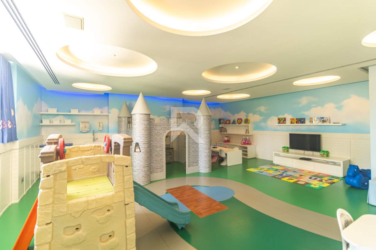 Mansão Suspensa com Heliponto e Piscina Particular com 874m² no Palazzo Lumini, em Curitiba miniatura 40