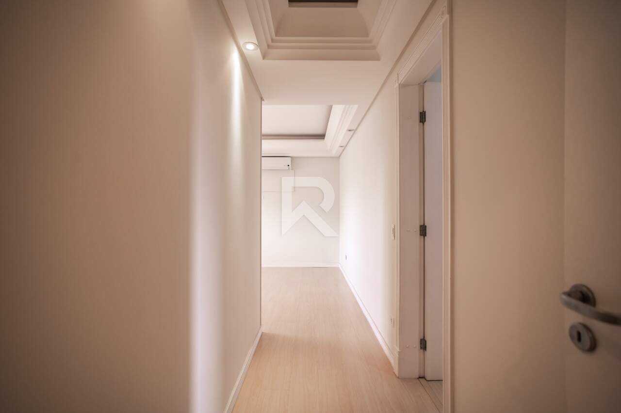 Apartamento com Elevador Privativo, Vista Livre, 4 quartos e 4 vagas para locação, 200 m² - Mossunguê - Curitiba/PR miniatura 23