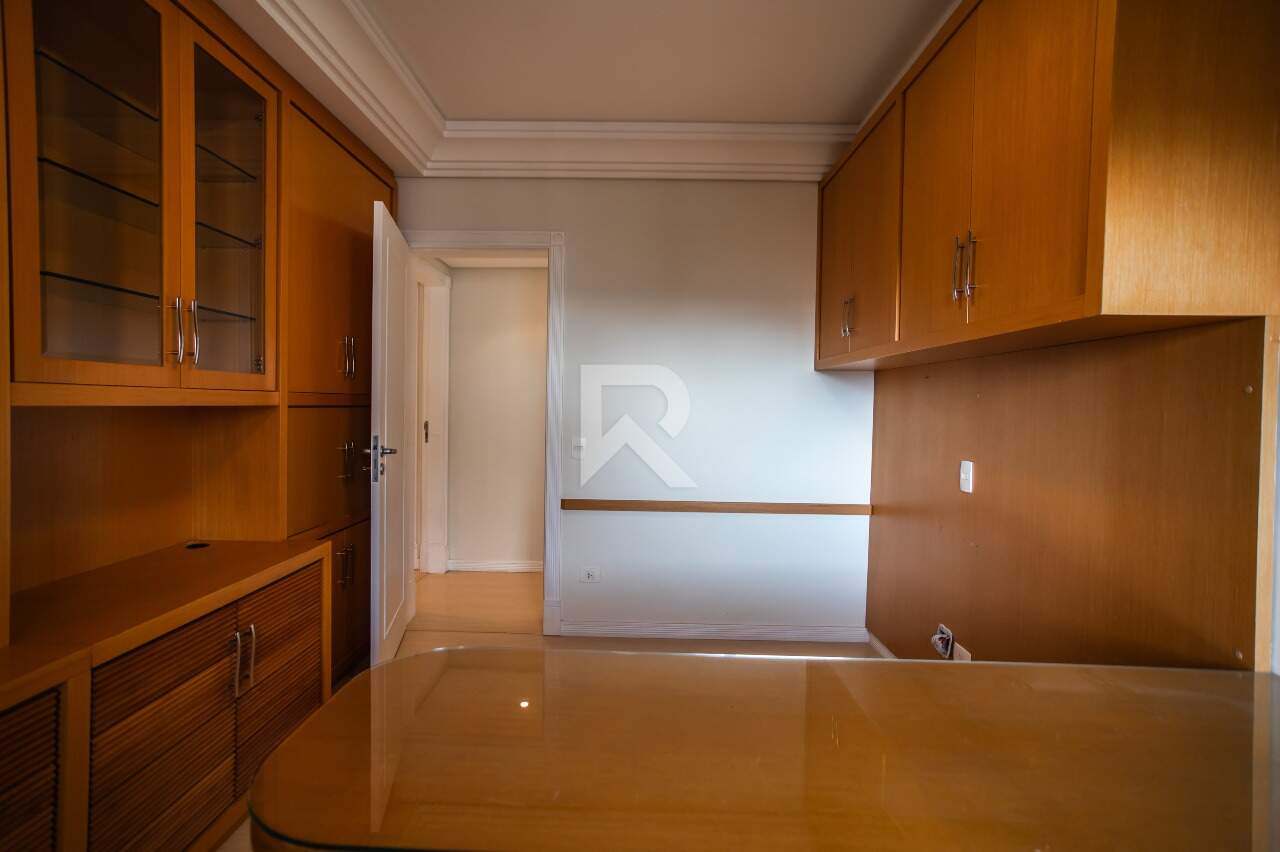 Apartamento com Elevador Privativo, Vista Livre, 4 quartos e 4 vagas para locação, 200 m² - Mossunguê - Curitiba/PR miniatura 31