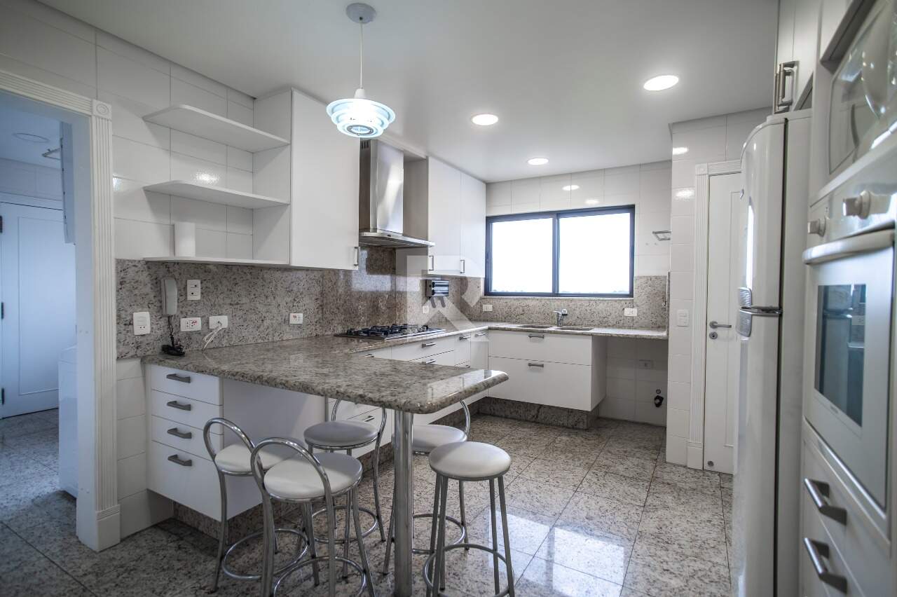 Apartamento com Elevador Privativo, Vista Livre, 4 quartos e 4 vagas para locação, 200 m² - Mossunguê - Curitiba/PR miniatura 13
