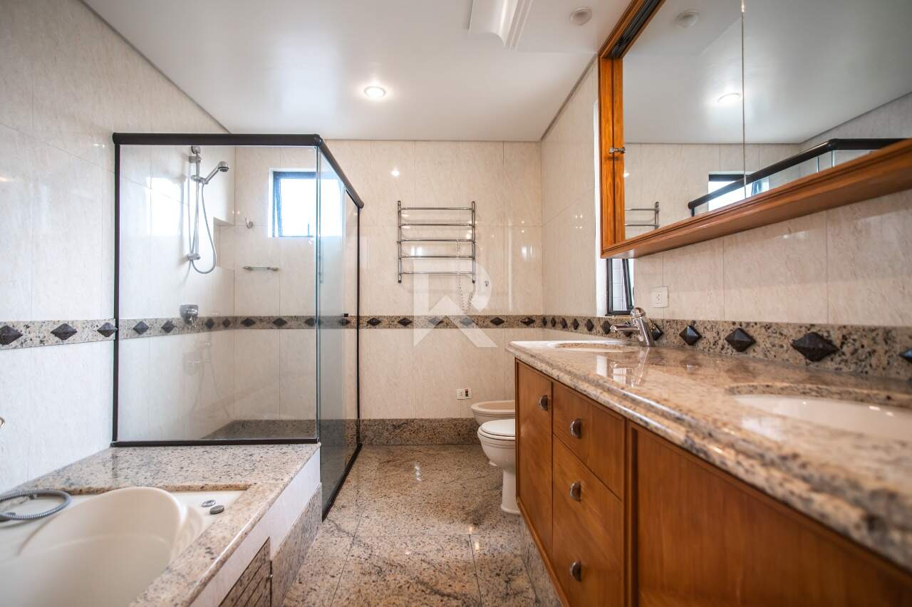 Apartamento com Elevador Privativo, Vista Livre, 4 quartos e 4 vagas para locação, 200 m² - Mossunguê - Curitiba/PR miniatura 29