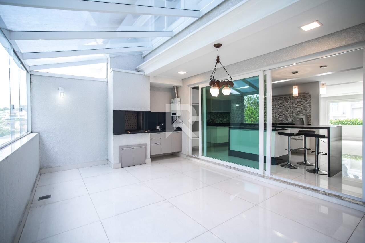 Triplex em Condomínio com Garden Privativo, 3 suítes e 4 vagas – Santo Inácio - Curitiba/PR miniatura 12
