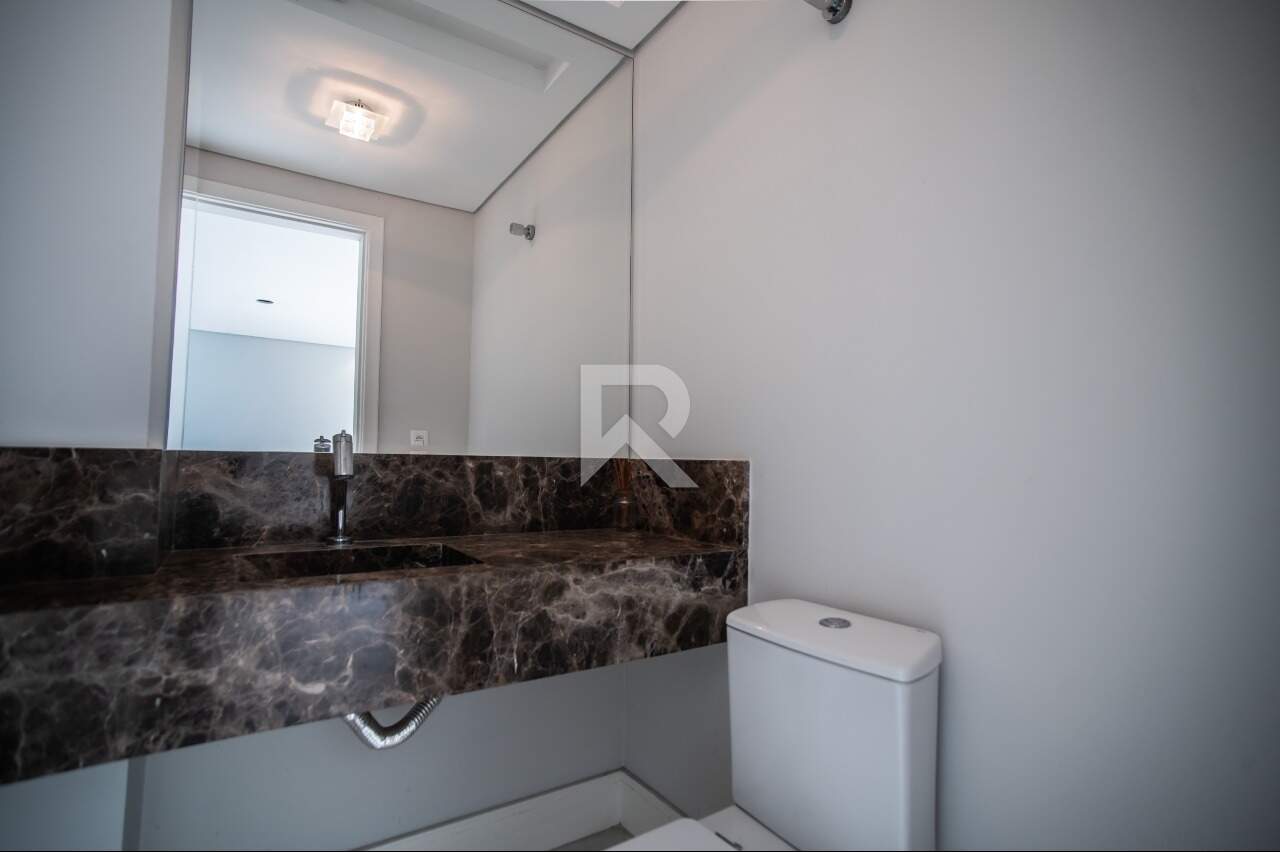 Triplex em Condomínio com Garden Privativo, 3 suítes e 4 vagas – Santo Inácio - Curitiba/PR miniatura 13