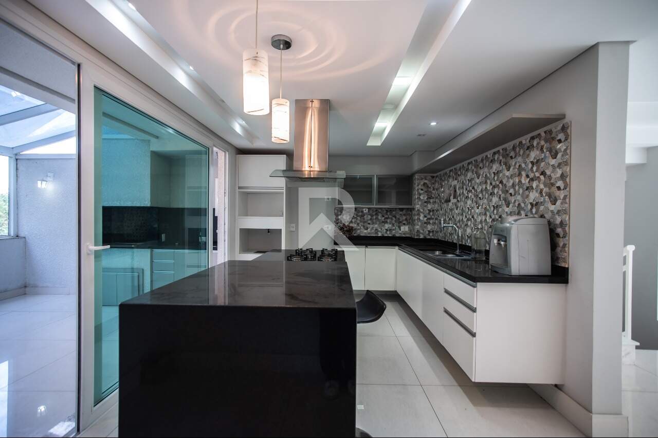 Triplex em Condomínio com Garden Privativo, 3 suítes e 4 vagas – Santo Inácio - Curitiba/PR miniatura 10