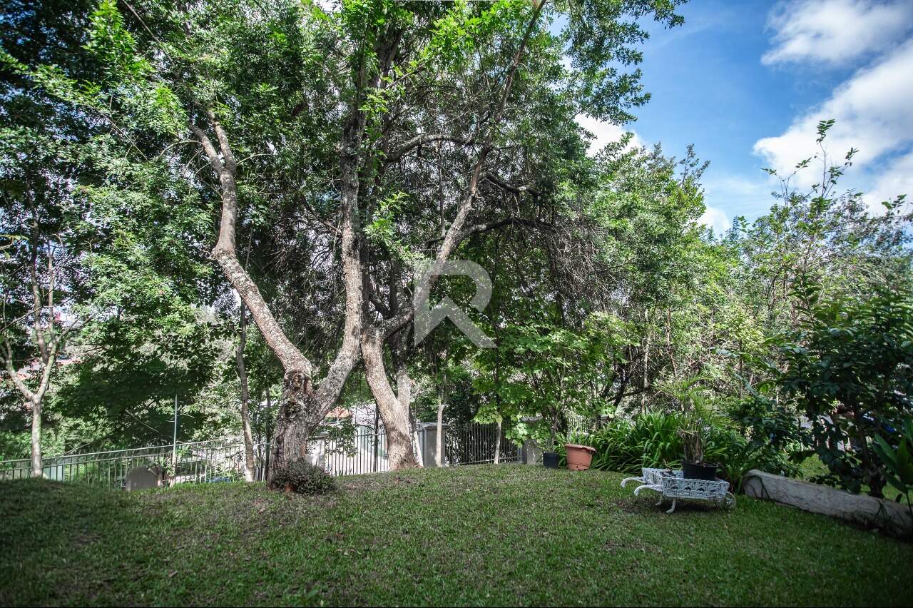 Triplex em Condomínio com Garden Privativo, 3 suítes e 4 vagas – Santo Inácio - Curitiba/PR miniatura 35