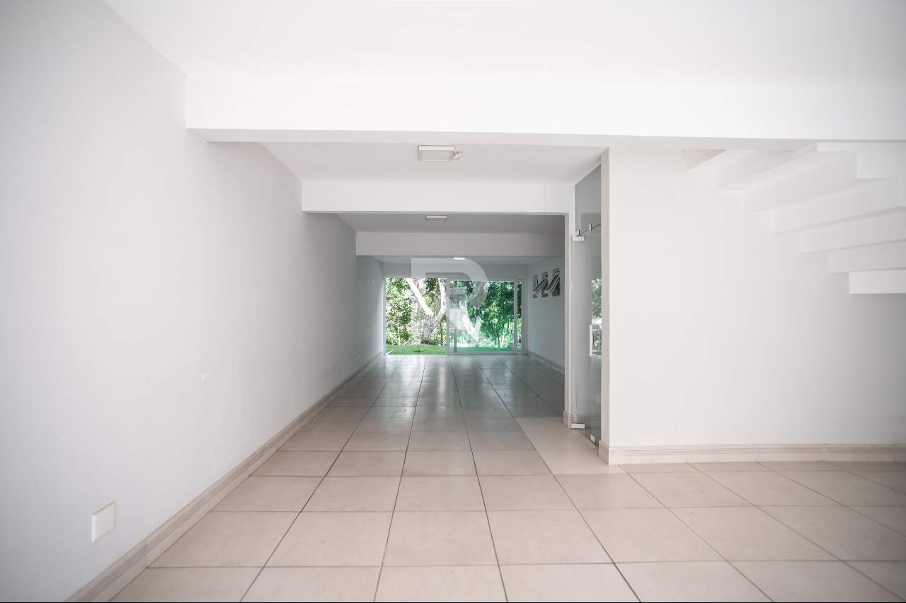 Triplex em Condomínio com Garden Privativo, 3 suítes e 4 vagas – Santo Inácio - Curitiba/PR miniatura 34
