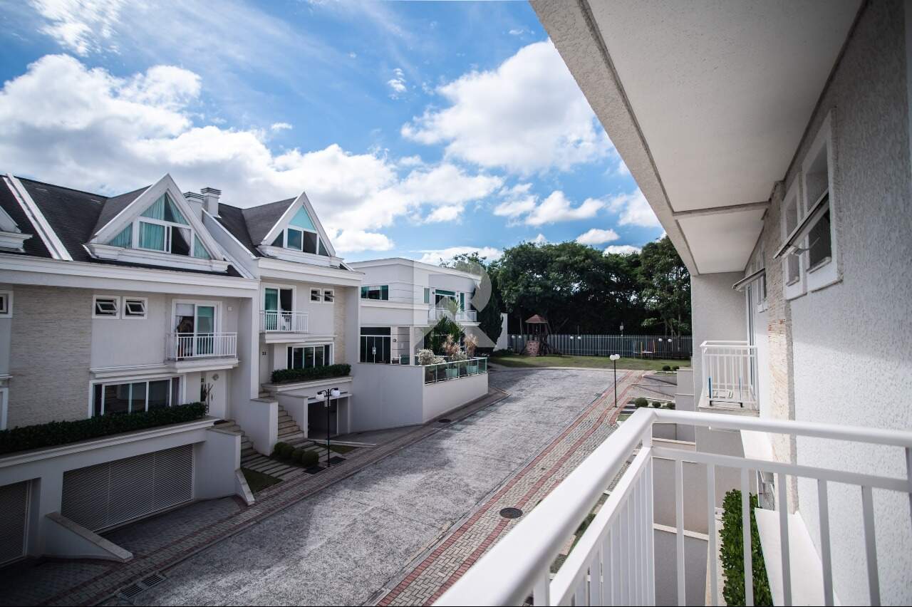 Triplex em Condomínio com Garden Privativo, 3 suítes e 4 vagas – Santo Inácio - Curitiba/PR miniatura 16