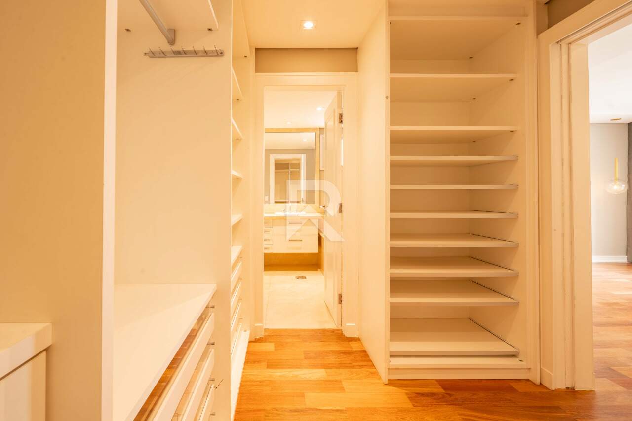 Apartamento Semi Mobiliado com 4 Suítes 3 Vagas à venda, 241 m² – Água Verde – Curitiba/PR miniatura 30