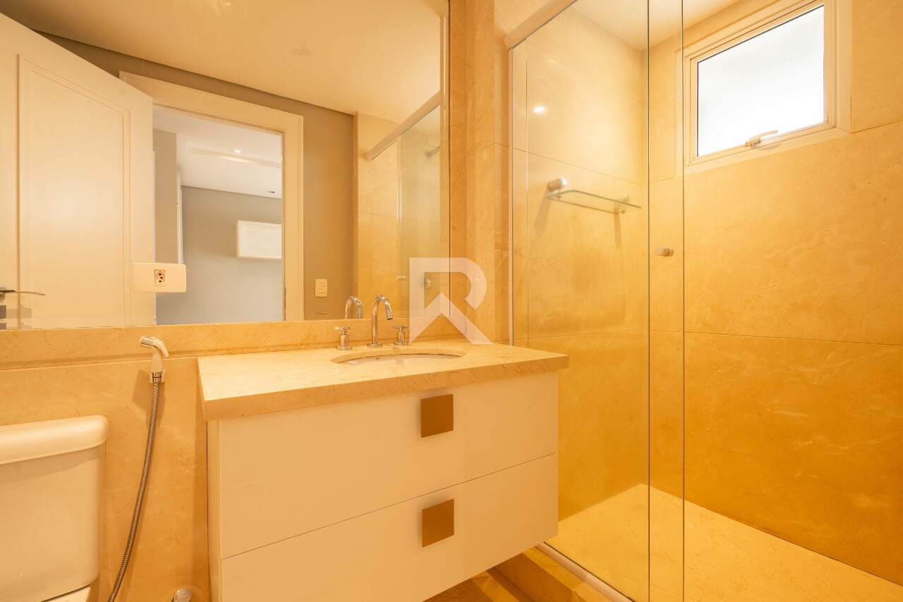 Apartamento Semi Mobiliado com 4 Suítes 3 Vagas à venda, 241 m² – Água Verde – Curitiba/PR miniatura 24
