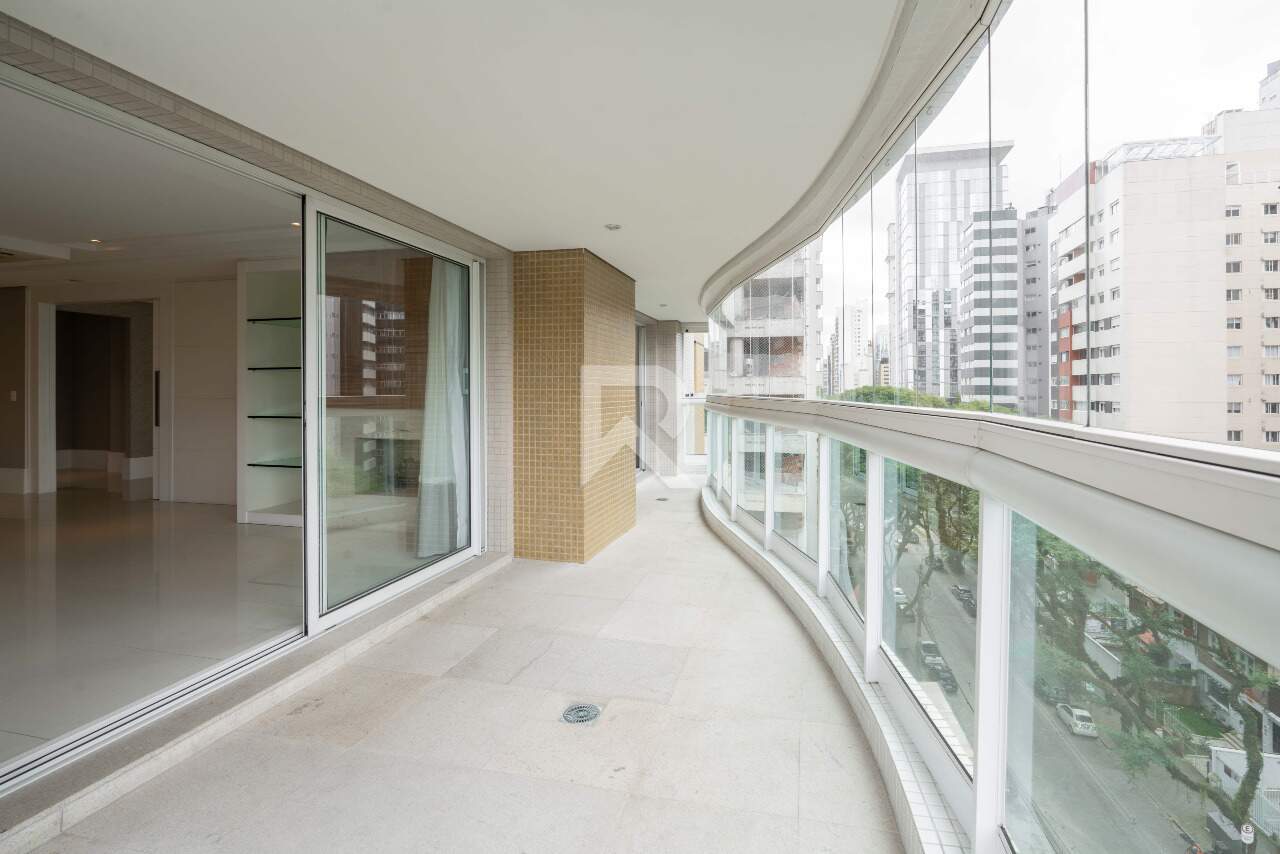 Apartamento Semi Mobiliado com 4 Suítes 3 Vagas à venda, 241 m² – Água Verde – Curitiba/PR miniatura 7