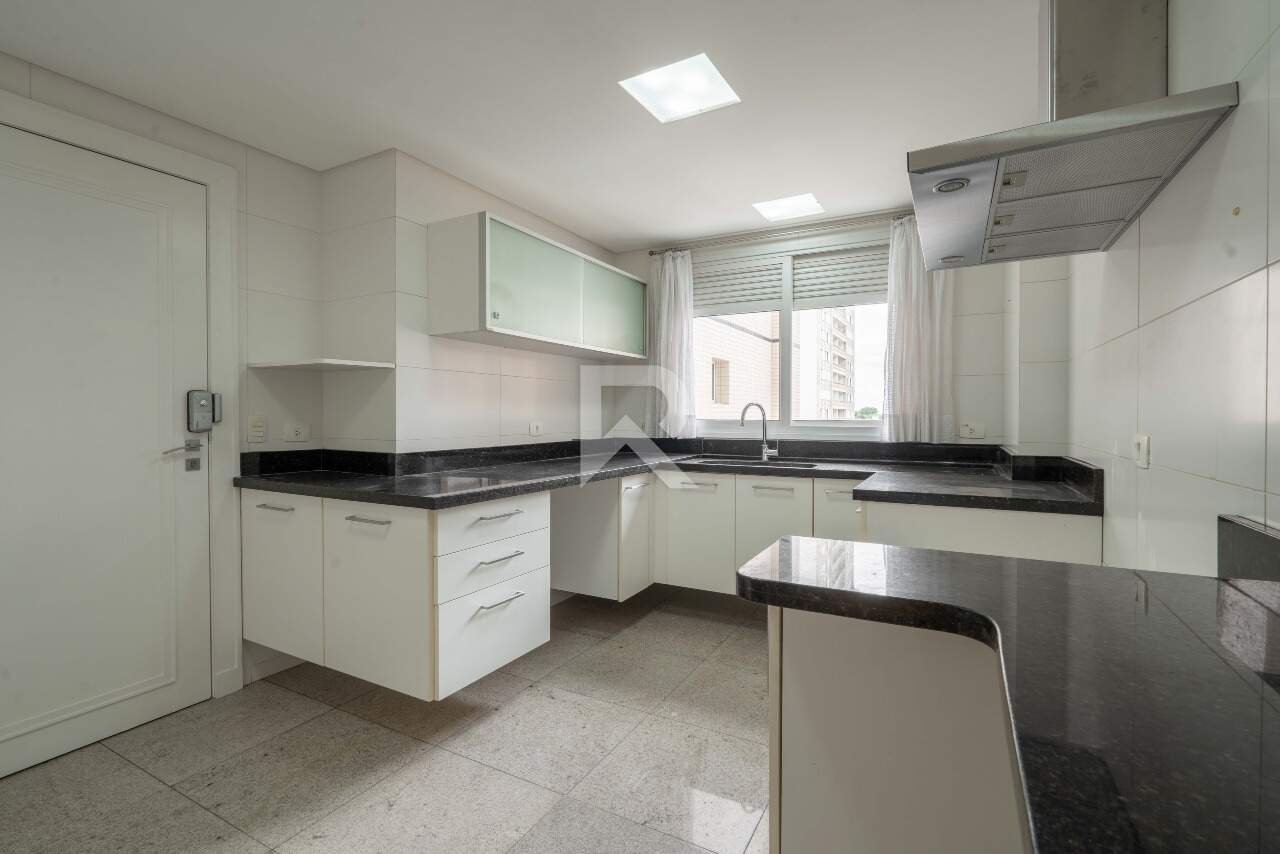 Apartamento Semi Mobiliado com 4 Suítes 3 Vagas à venda, 241 m² – Água Verde – Curitiba/PR miniatura 10