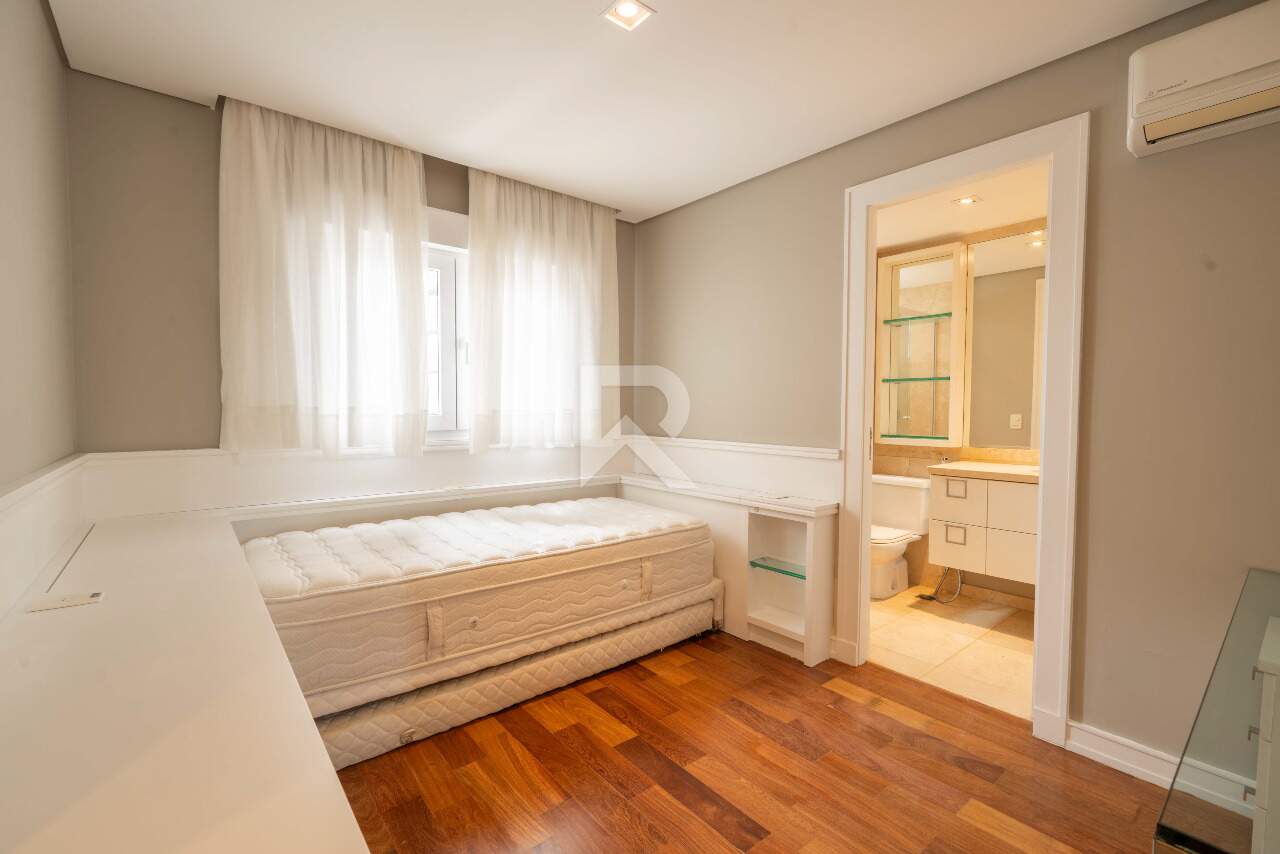 Apartamento Semi Mobiliado com 4 Suítes 3 Vagas à venda, 241 m² – Água Verde – Curitiba/PR miniatura 25