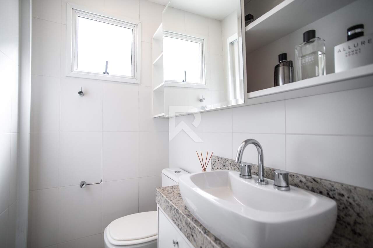 Apartamento Garden com Amplo Jardim, 2 quartos 1 vaga à venda, 77 m² - Água Verde - Curitiba/PR miniatura 14