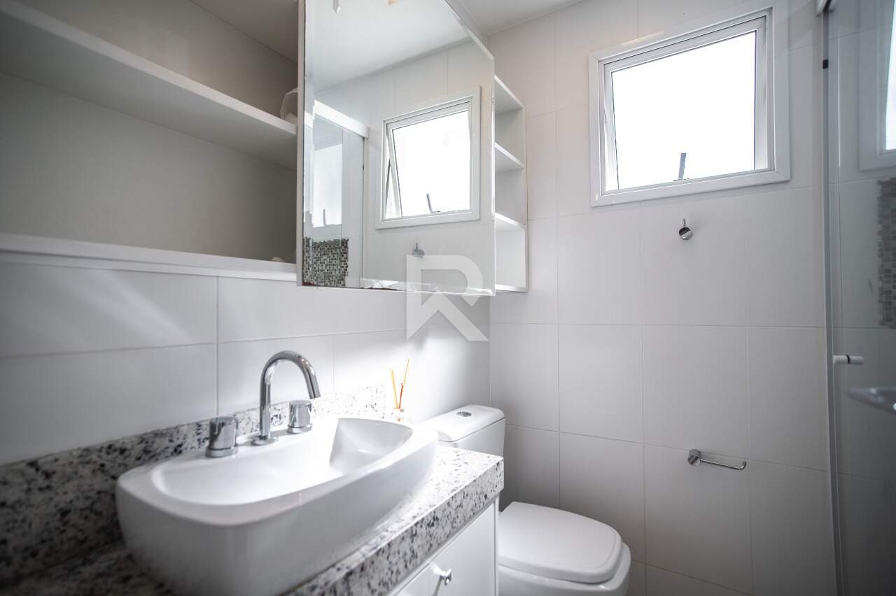 Apartamento Garden com Amplo Jardim, 2 quartos 1 vaga à venda, 77 m² - Água Verde - Curitiba/PR miniatura 13