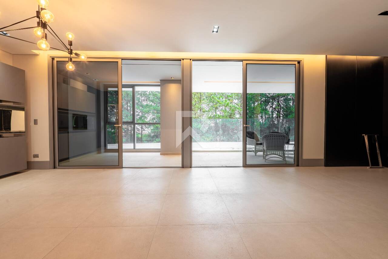 Apartamento Semi Mobiliado em Cond Clube de Alto Padrão para alugar com 198m², 3 suítes, Varanda gourmet e 3 vagas | Bigorrilho, Curitiba miniatura 11