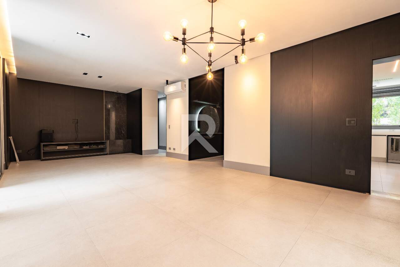 Apartamento Semi Mobiliado em Cond Clube de Alto Padrão para alugar com 198m², 3 suítes, Varanda gourmet e 3 vagas | Bigorrilho, Curitiba miniatura 9
