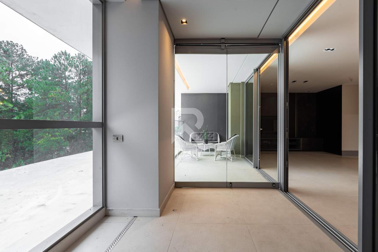 Apartamento Semi Mobiliado em Cond Clube de Alto Padrão para alugar com 198m², 3 suítes, Varanda gourmet e 3 vagas | Bigorrilho, Curitiba miniatura 14