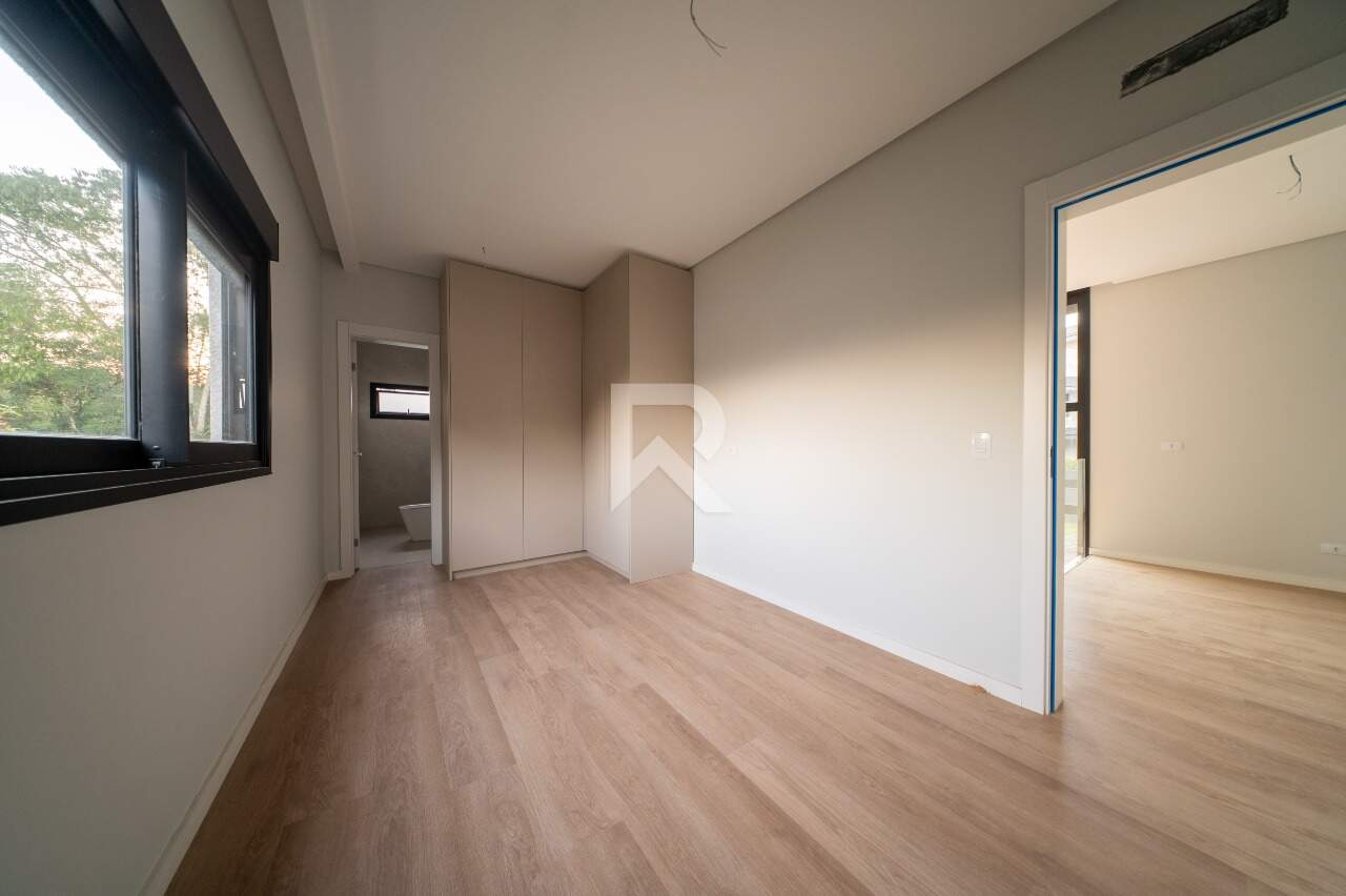 Casa com 250m2 privativos Quintal | 3 suítes | Condomínio miniatura 46