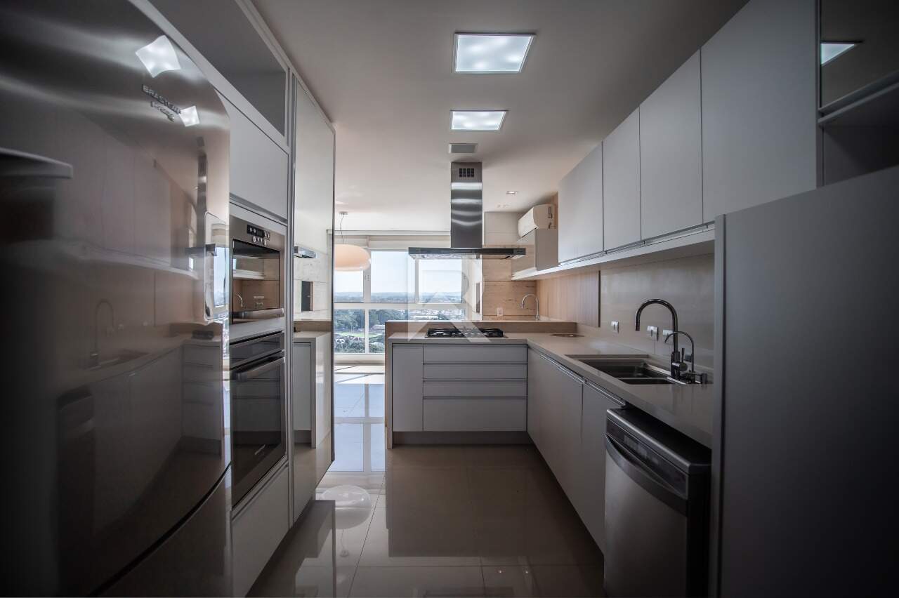 Apartamento Mobiliado em Cond Clube com Vista Livre, Andar Alto, Face Norte e 3 suítes, 3 vagas à venda, 266 m² - Ecoville - Curitiba/PR miniatura 14