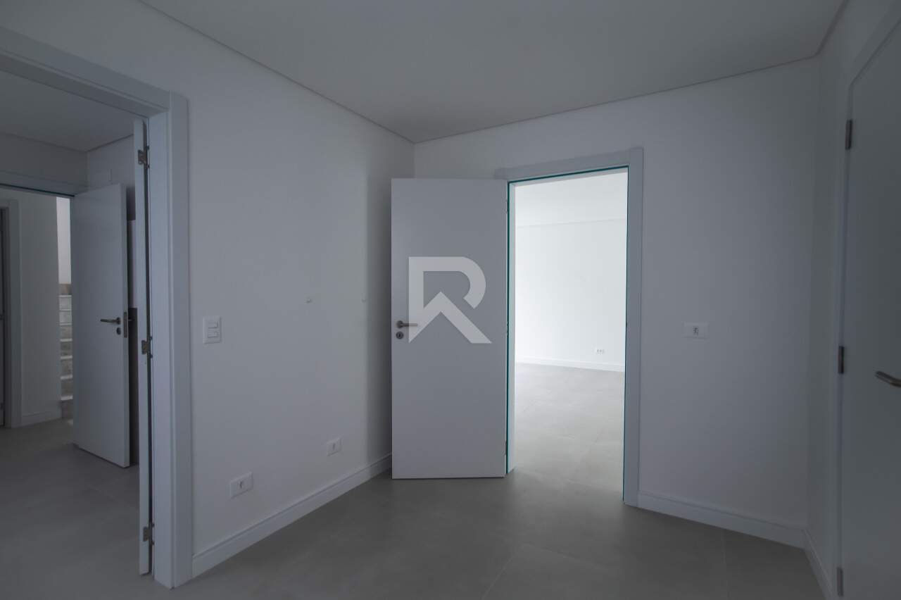 Sobrado Novo em Condomínio com Quintal, Terraço, 3 suítes, 4 vagas e 256m2 à venda - Santo Inácio, Curitiba miniatura 11