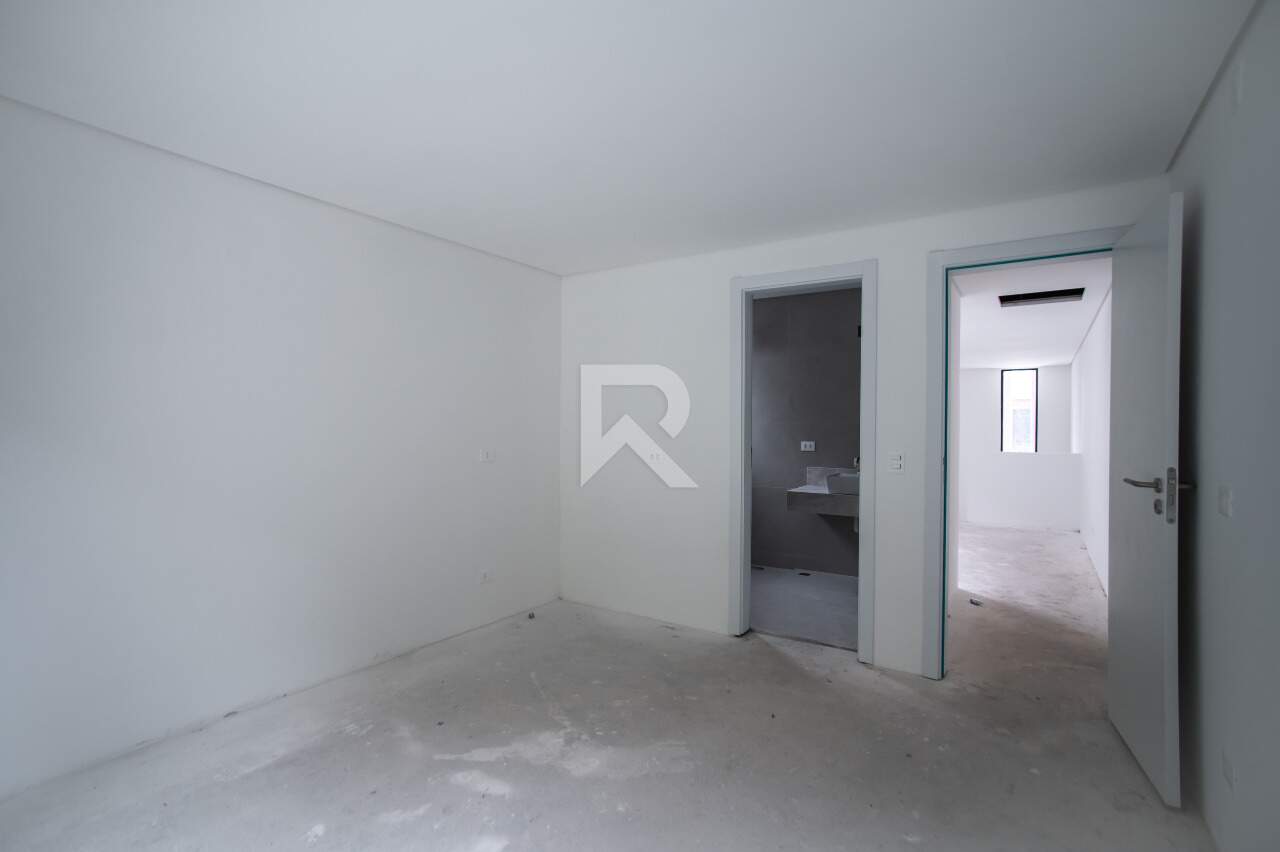 Sobrado Novo em Condomínio com Quintal, Terraço, 3 suítes, 4 vagas e 256m2 à venda - Santo Inácio, Curitiba miniatura 23