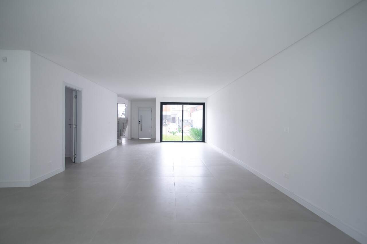 Sobrado Novo em Condomínio com Quintal, Terraço, 3 suítes, 4 vagas e 256m2 à venda - Santo Inácio, Curitiba miniatura 5