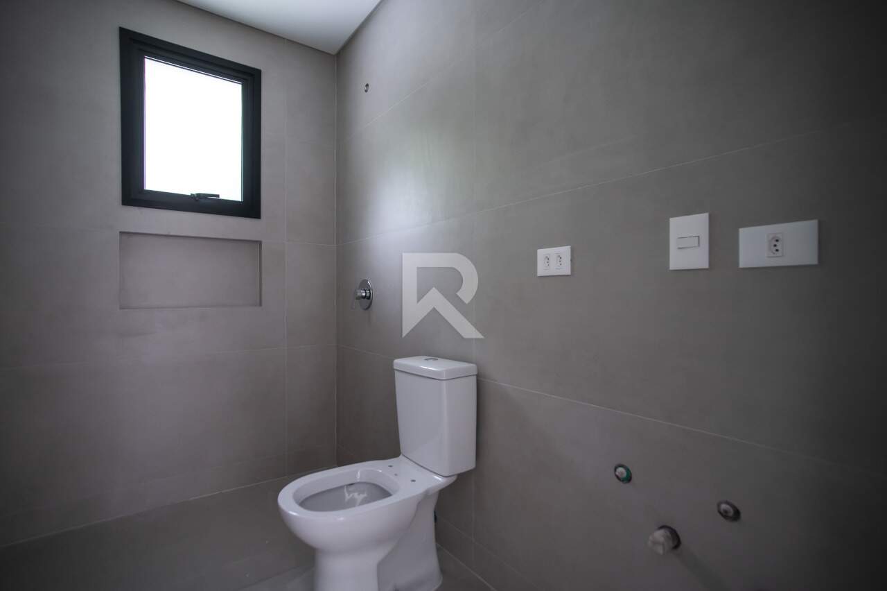Sobrado Novo em Condomínio com Quintal, Terraço, 3 suítes, 4 vagas e 256m2 à venda - Santo Inácio, Curitiba miniatura 24
