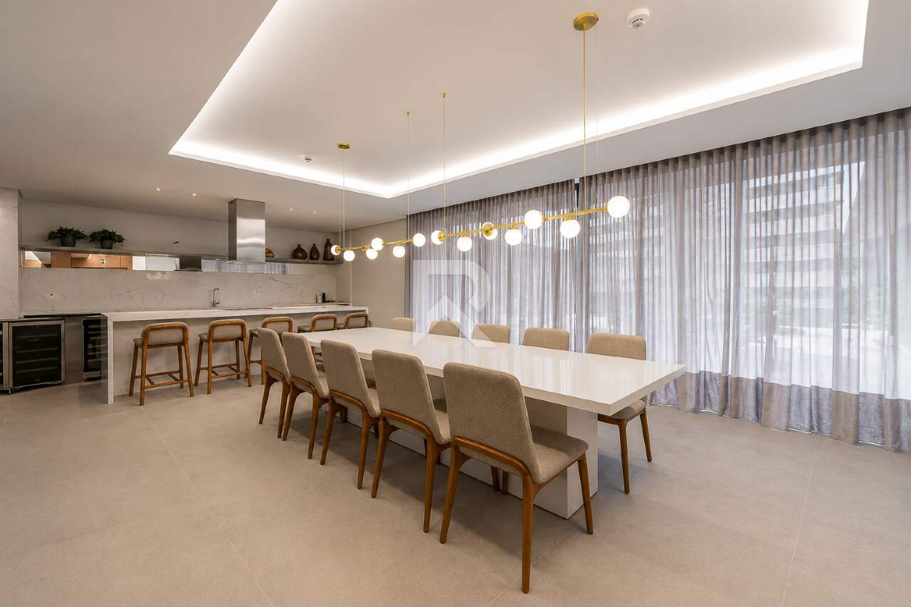 Apartamento Mobiliado em Cond. de Alto Padrão com 230m² e 3 suítes para Locação - Cabral - Curitiba miniatura 10