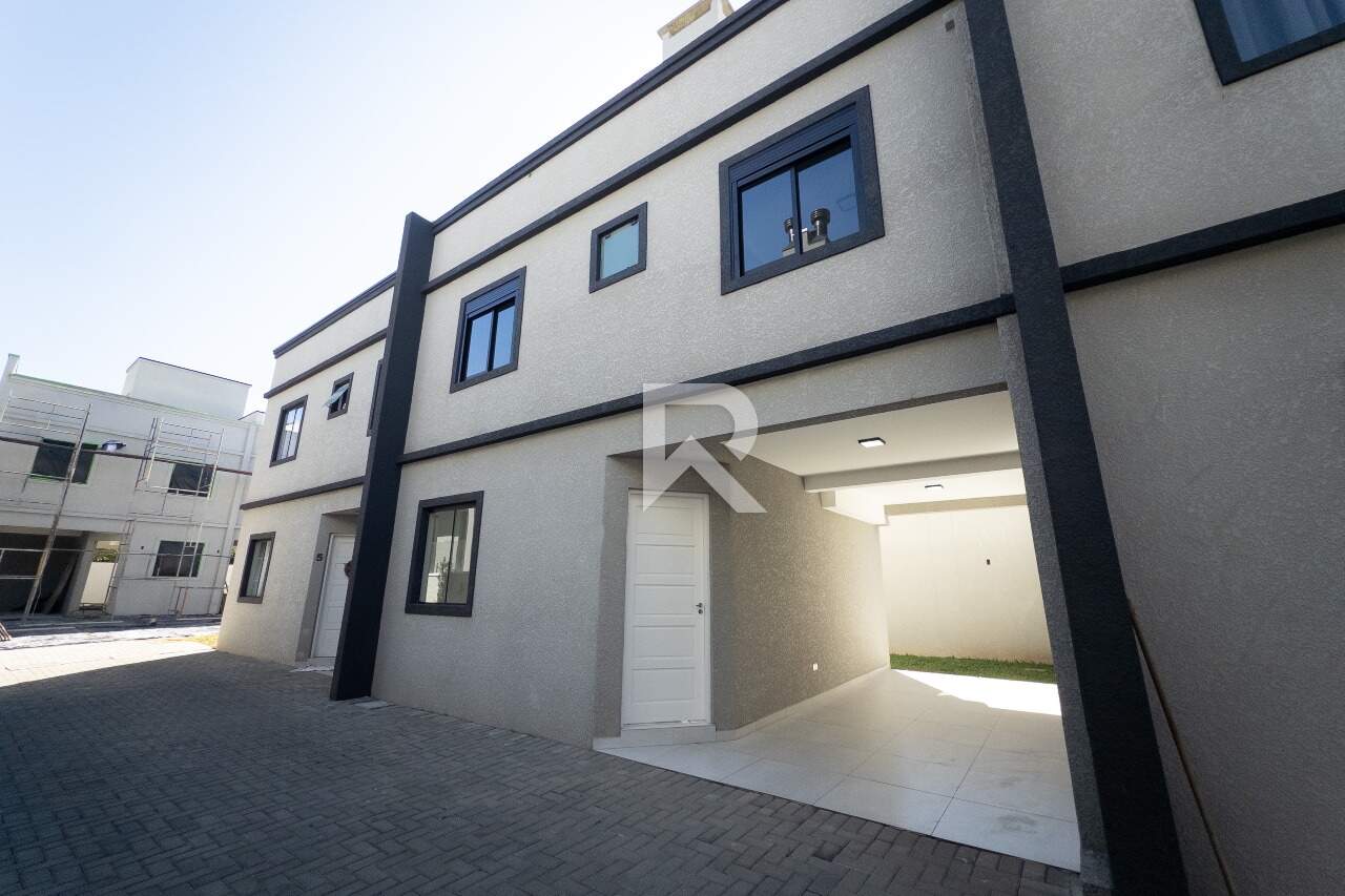 Sobrado em Condomínio com Quintal, 3 quartos 2 vagas à venda, 114 m² - Santa Felicidade - Curitiba/PR