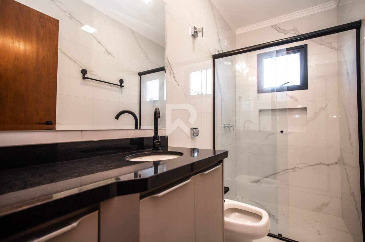 Casa de Rua com Face Norte, 3 quartos 3 Vagas para locação, 200 m² - São Braz - Curitiba/PR miniatura 19