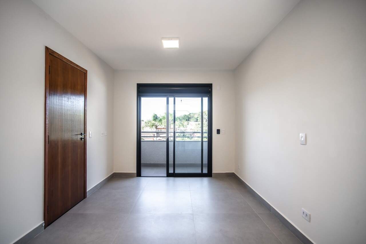Casa de Rua com Face Norte, 3 quartos 3 Vagas para locação, 200 m² - São Braz - Curitiba/PR miniatura 14