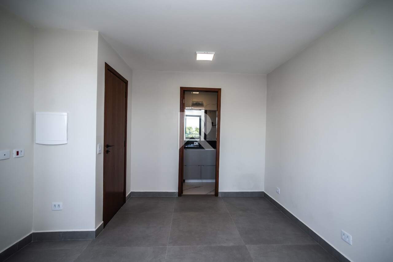 Casa de Rua com Face Norte, 3 quartos 3 Vagas para locação, 200 m² - São Braz - Curitiba/PR miniatura 26
