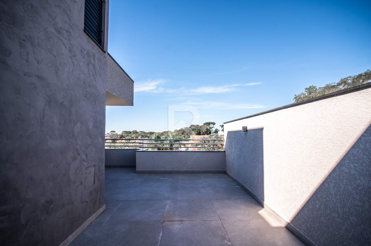 Casa de Rua com Face Norte, 3 quartos 3 Vagas para locação, 200 m² - São Braz - Curitiba/PR miniatura 30