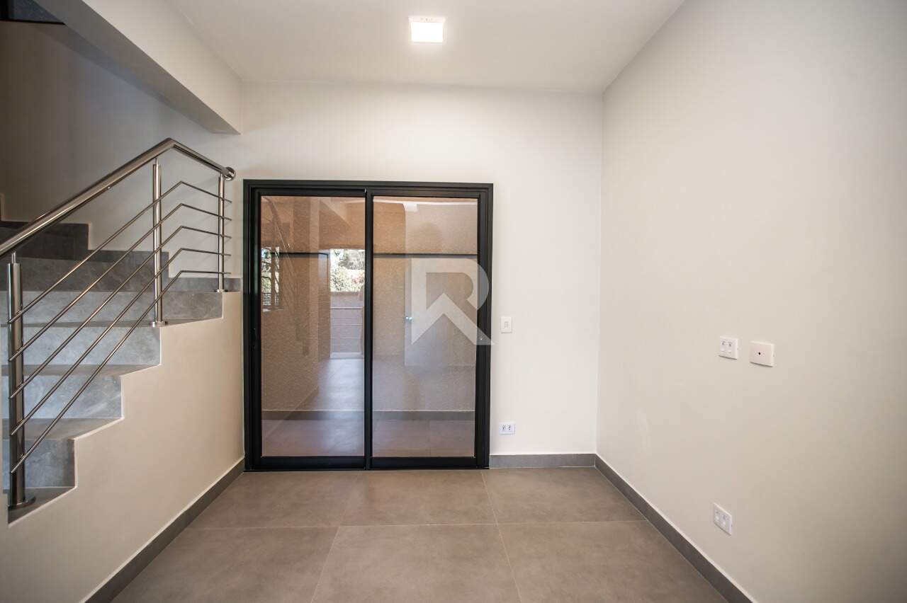Casa de Rua com Face Norte, 3 quartos 3 Vagas para locação, 200 m² - São Braz - Curitiba/PR miniatura 11