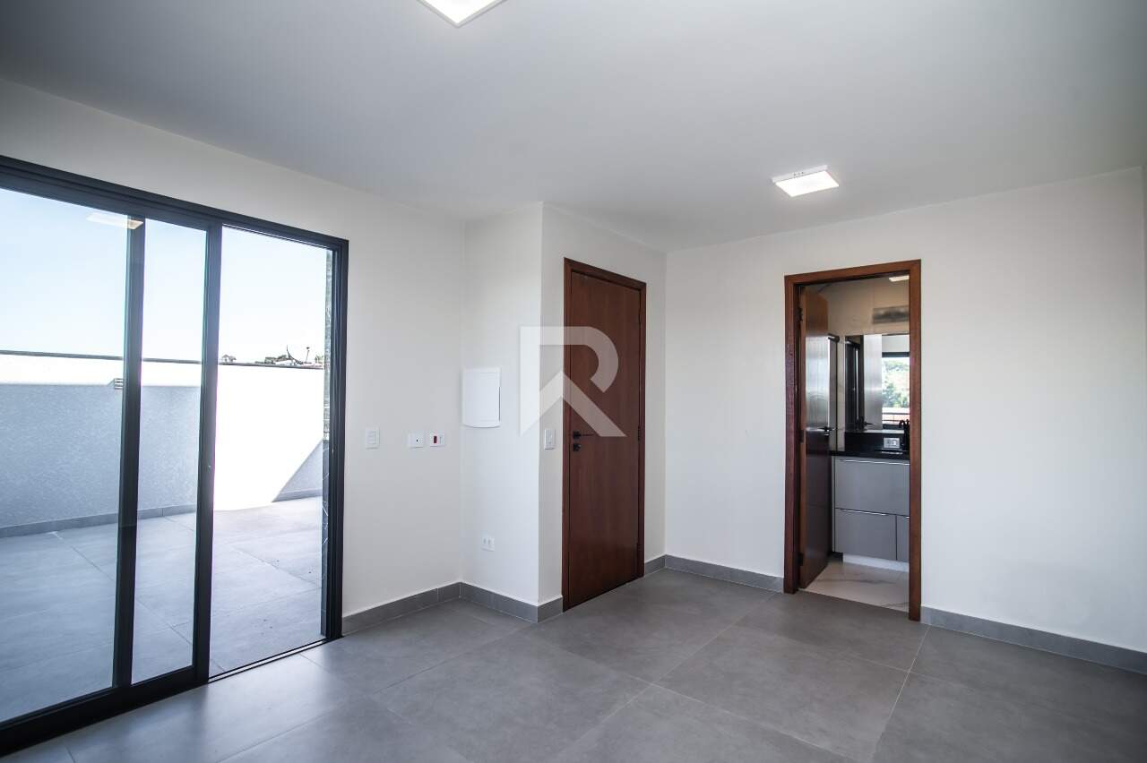 Casa de Rua com Face Norte, 3 quartos 3 Vagas para locação, 200 m² - São Braz - Curitiba/PR miniatura 25