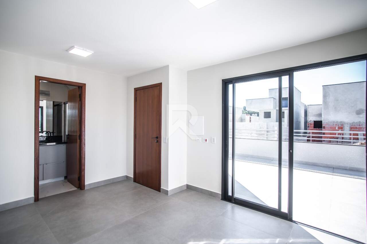 Casa de Rua com Face Norte, 3 quartos 3 Vagas para locação, 230 m² - São Braz - Curitiba/PR miniatura 22