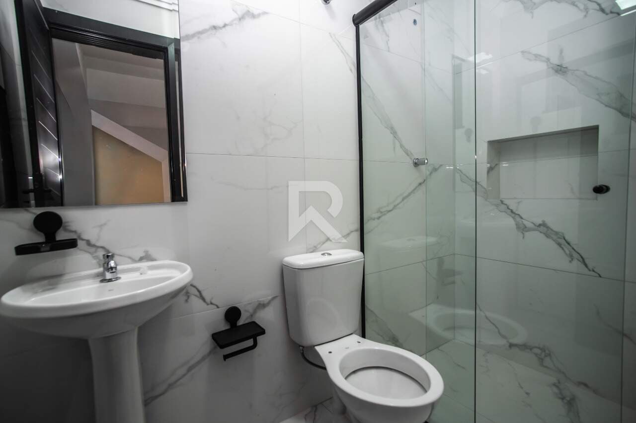 Casa de Rua com Face Norte, 3 quartos 3 Vagas para locação, 230 m² - São Braz - Curitiba/PR miniatura 32